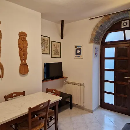 Апартаменты Casa Romantica Tra Liguria E Toscana Ортоново
